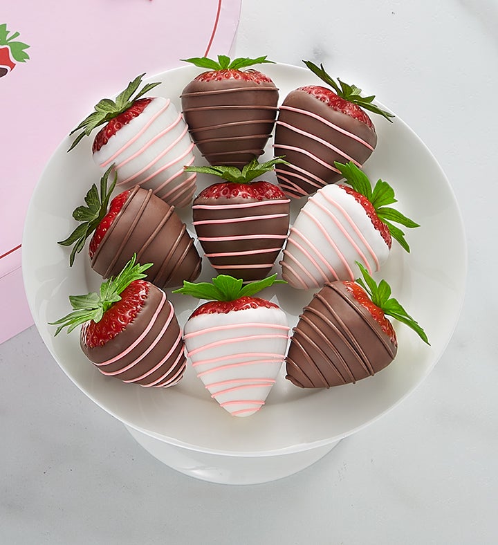 Mother's Day Drizzled Strawberries™ in Heart Box