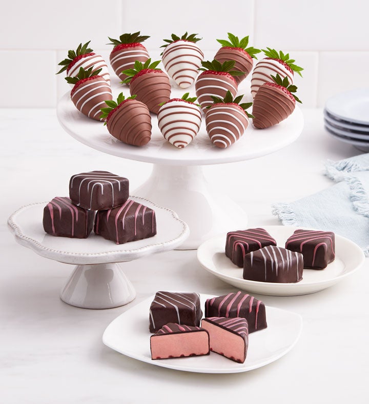 Strawberry Cheesecake Bites with Gourmet Drizzled Berries 